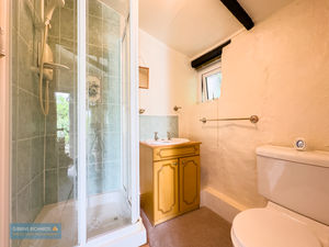 En-Suite- click for photo gallery